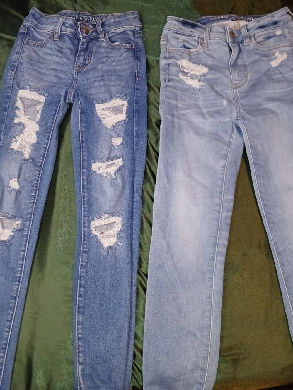 American Eagle Soft Knit Ripped Jeans Bundle - Size 000 (2 Pairs)
